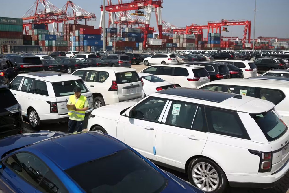 تکلیف تعرفه ورود خودروهای خارجی به کشور برای سال ۱۴۰۴ چه شد؟ 1 تعرفه ورود خودروهای خارجی