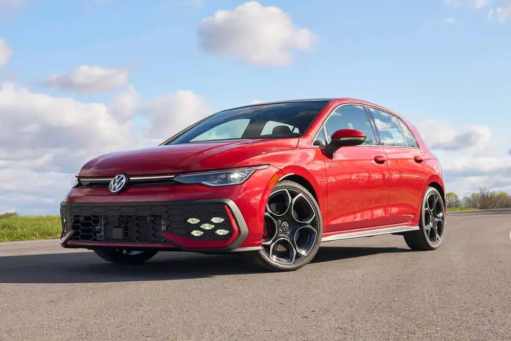 خودروهای پرفورمنس ۲۰۲۵ که ارزش خرید بالایی دارند 5 خودروهای پرفورمنس ۲۰۲۵