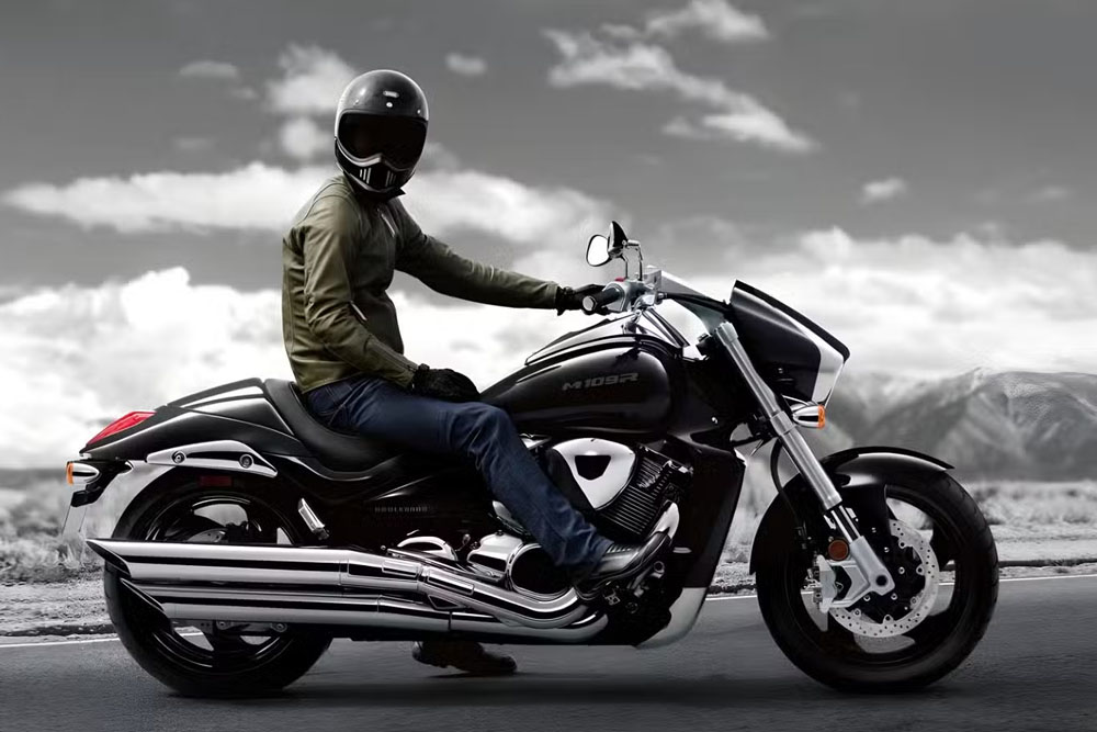 سوزوکی بولوارد M109R جانشین اقتصادی فت بوی هارلی دیویدسون 1 سوزوکی بولوارد M109R