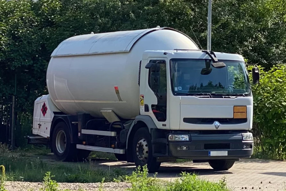 کیت ADR در کامیونها و کشندهها چیست؟ 1 کیت ADR