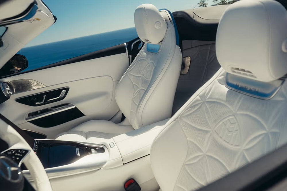 معرفی لوکس ترین رودستر جهان؛ مرسدس میباخ SL680 مونوگرام 3 SL680 مونوگرام