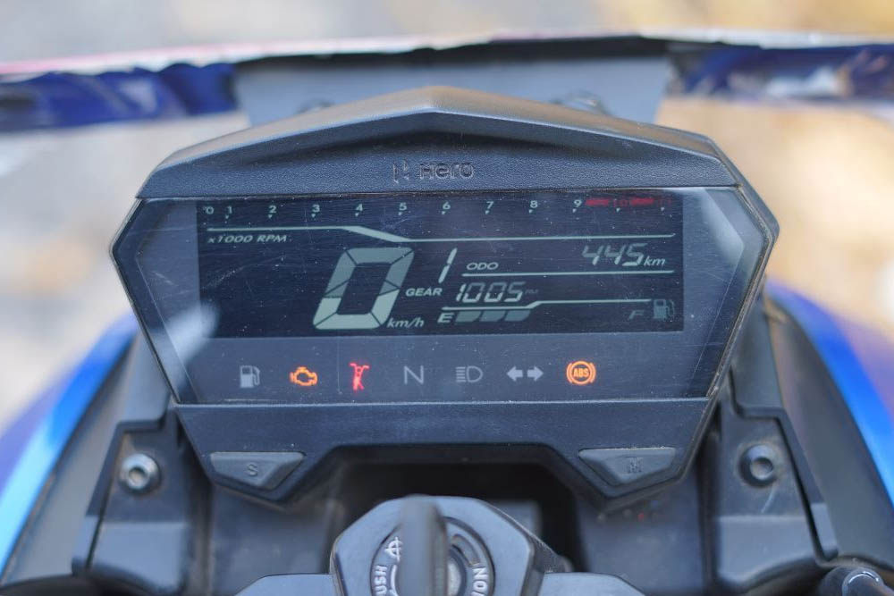 هیرو اکستریم 125R تلفیق عالی از پرفورمنس و قیمت پایین 3 هیرو اکستریم 125R