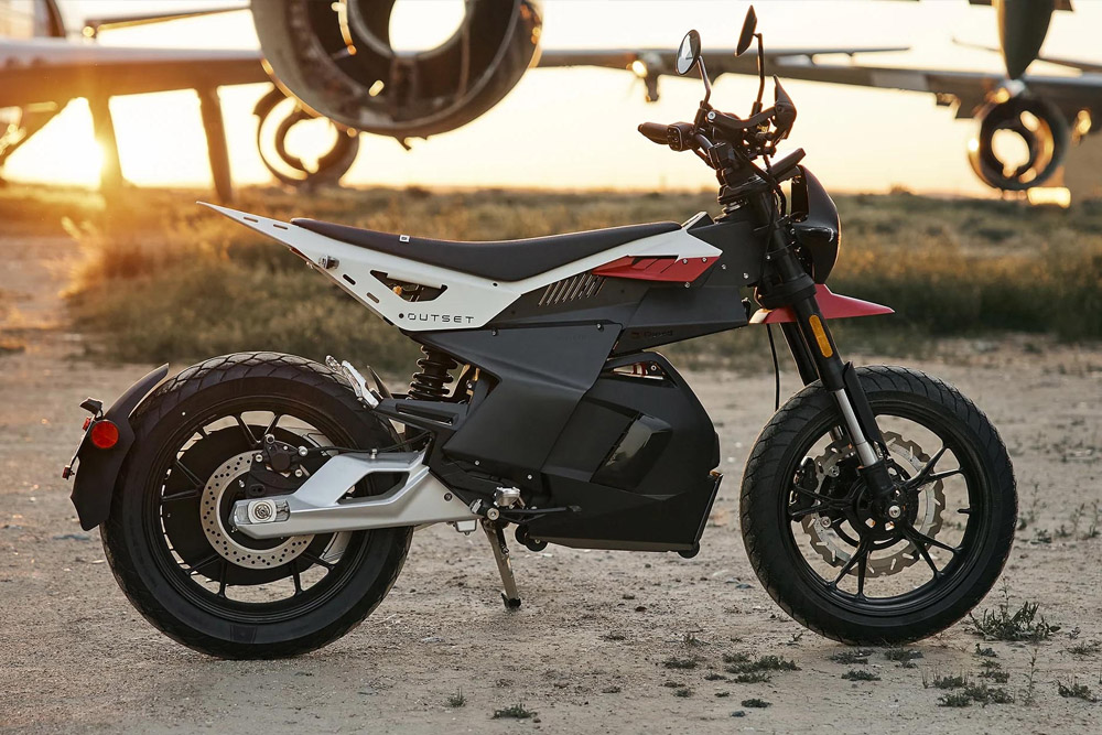 جذاب ترین موتورسیکلت های برقی ۲۰۲۵ با ظاهر میخکوبکننده 10 جذاب ترین موتورسیکلت های برقی ۲۰۲۵