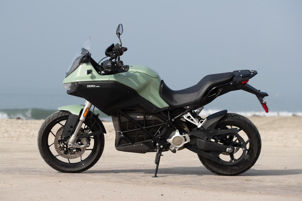 جذاب ترین موتورسیکلت های برقی ۲۰۲۵ با ظاهر میخکوبکننده 3 جذاب ترین موتورسیکلت های برقی ۲۰۲۵