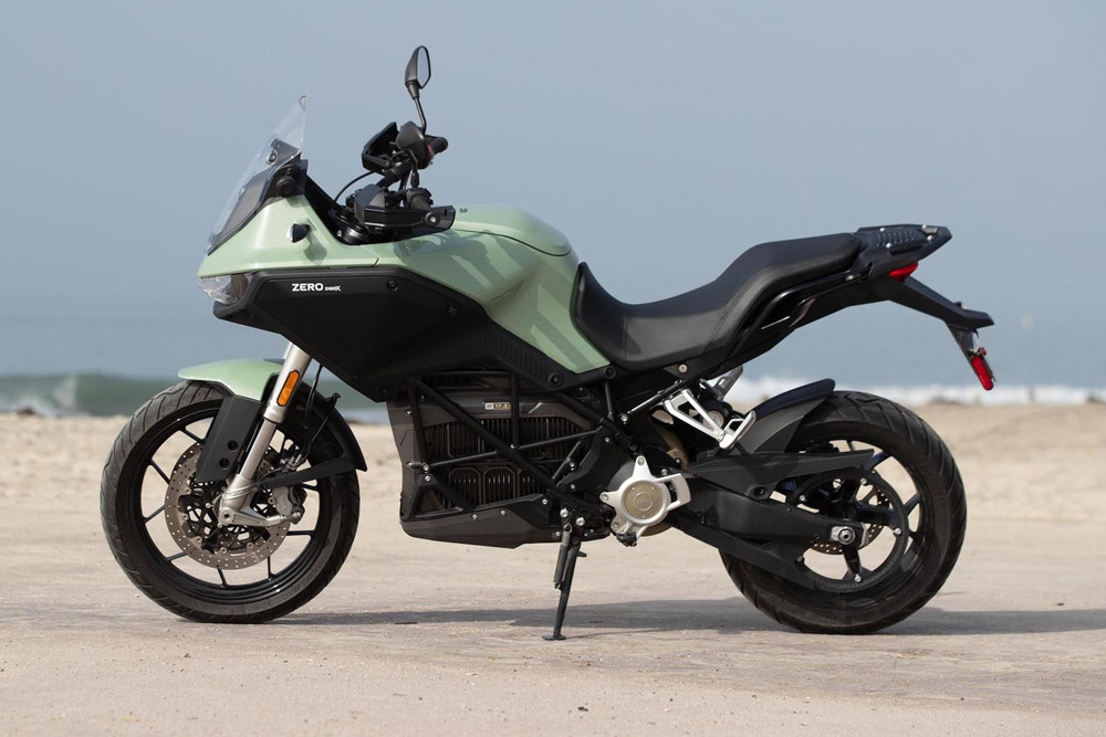 معرفی موتورسیکلت های برقی با برد طولانی در سال ۲۰۲۵ 3 موتورسیکلت های برقی با برد طولانی