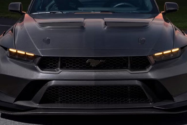 موستانگ GTD لیکوئید کربن روحتان را به تسخیر خود درمی آورد!