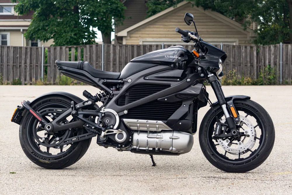 معرفی موتورسیکلت های برقی با برد طولانی در سال ۲۰۲۵ 2 موتورسیکلت های برقی با برد طولانی