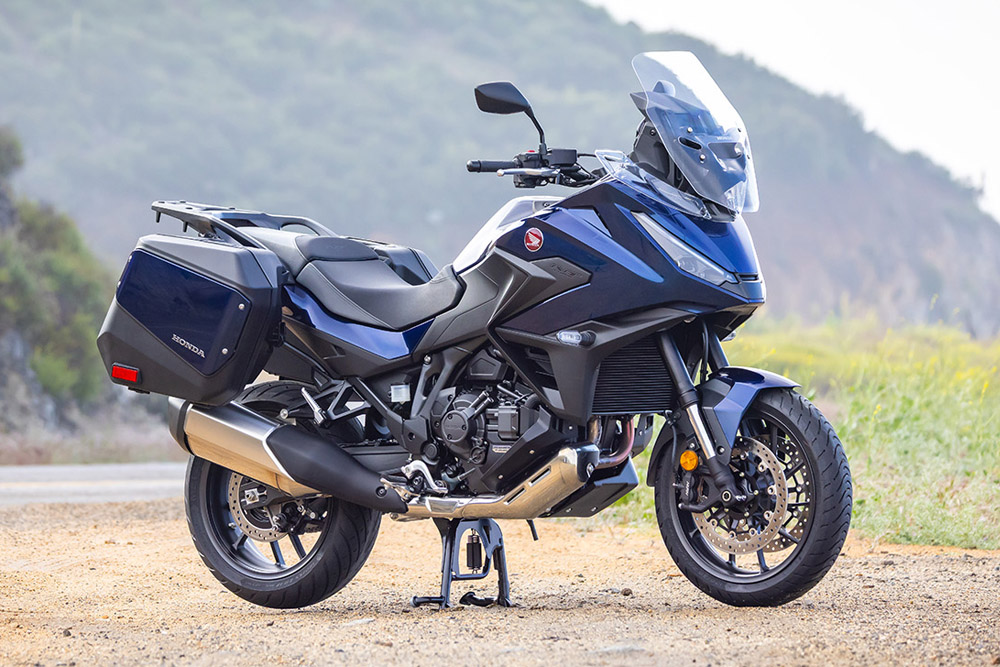 معرفی بهترین موتورسیکلت های تورینگ شهری ۲۰۲۵ 7 موتورسیکلت های تورینگ شهری ۲۰۲۵