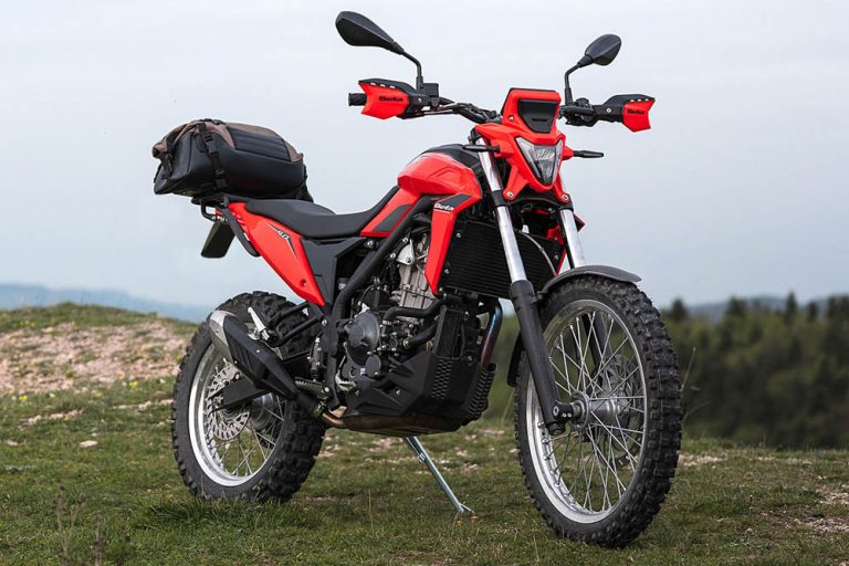 بهترین موتورسیکلت های دومنظوره اسپرت ۲۰۲۵