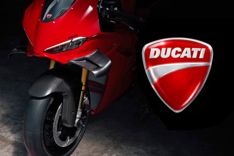 پانیگاله V4 قدرتمندترین موتورسیکلت دوکاتی در سال ۲۰۲۵