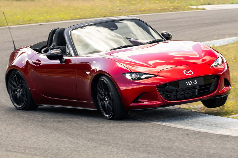 آخرین خودروهای اسپرت تنفس طبیعی ۲۰۲۵ با گیربکس دستی 1 خودروهای اسپرت تنفس طبیعی ۲۰۲۵