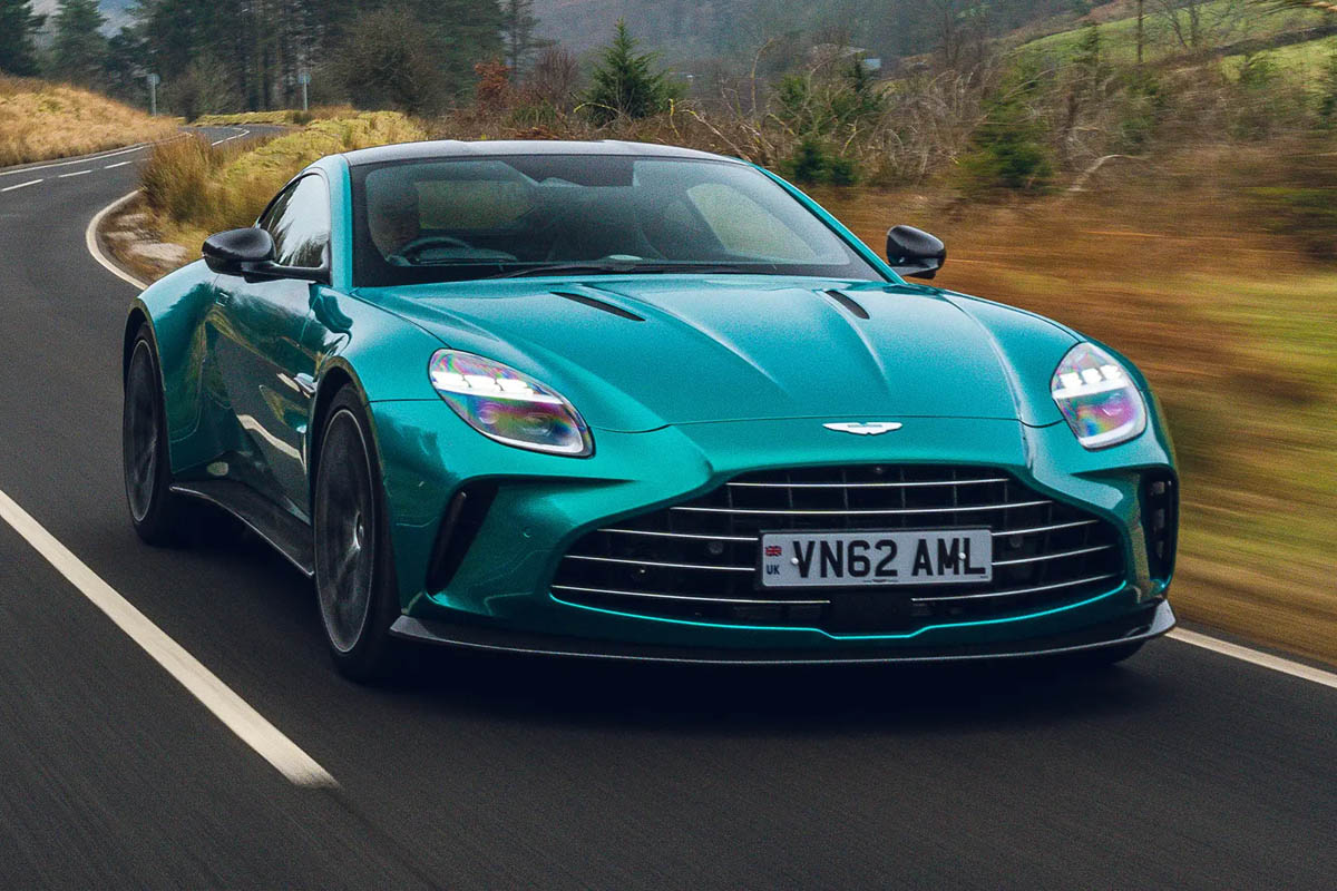 معرفی بهترین سدان های لوکس ۸ سیلندر ۲۰۲۵ 3 سدان های لوکس ۸ سیلندر ۲۰۲۵