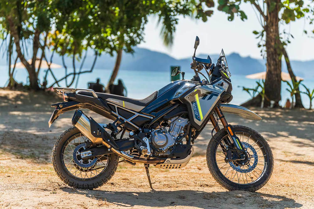 بهترین موتورسیکلت های همه کاره در سال ۲۰۲۵ 10 موتورسیکلت های همه کاره ۲۰۲۵