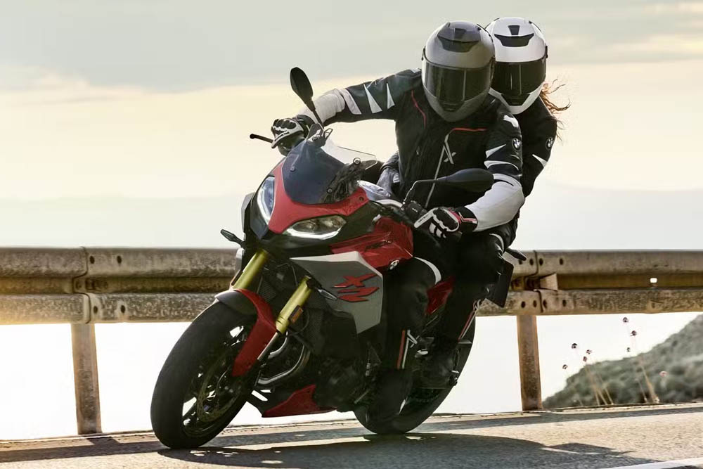 بهترین موتورسیکلت های همه کاره در سال ۲۰۲۵ 4 موتورسیکلت های همه کاره ۲۰۲۵