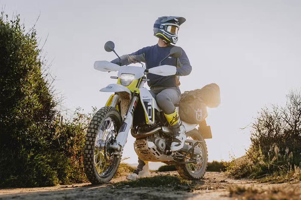 بهترین موتورسیکلت های همه کاره در سال ۲۰۲۵ 1 موتورسیکلت های همه کاره ۲۰۲۵