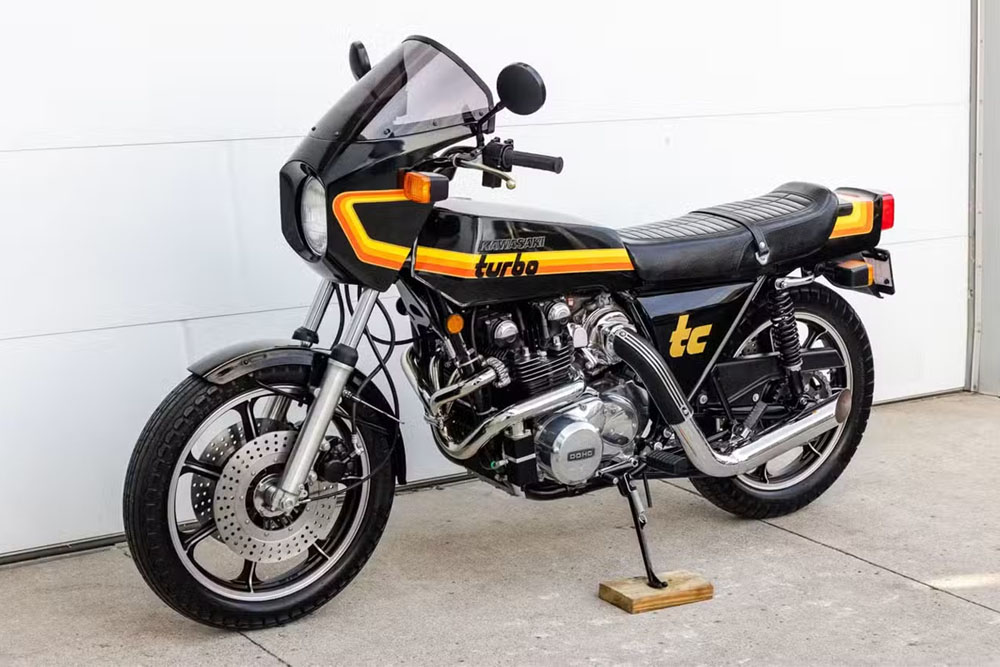 پیشگامی کاوازاکی در کاربرد القای اجباری در موتورسیکلت های تولیدی 1 کاربرد القای اجباری در موتورسیکلت