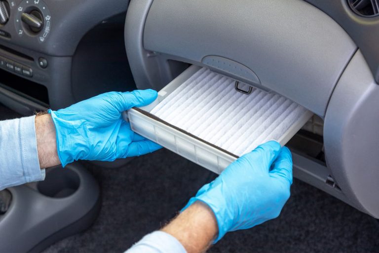 تعویض فیلتر هوای کابین و نکات مربوط به آن