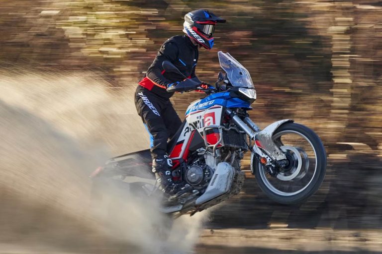 بهترین موتورسیکلت های همه کاره در سال ۲۰۲۵