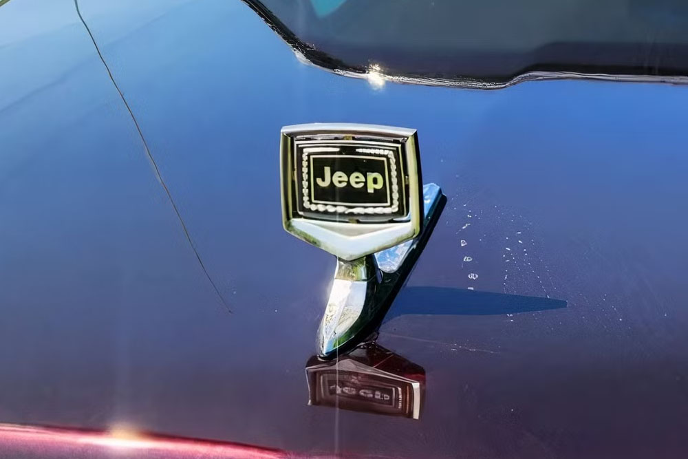 جیپ گرند واگنیر