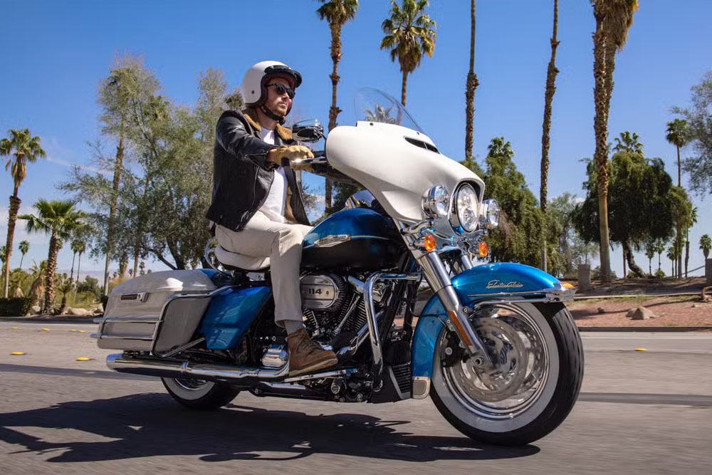 مدل فراموششده هارلی دیویدسون که هنوز روی خط تولید قرار دارد 4 رود کینگ