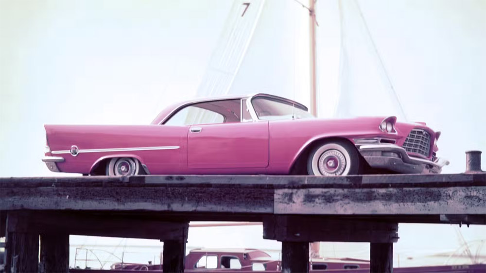 شروع جنگ اسب بخار در خودروهای عضلانی توسط کرایسلر ۳۰۰ 1 کرایسلر ۳۰۰