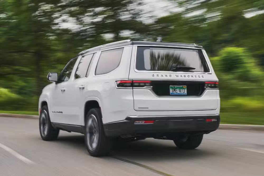 معرفی آخرین خودروی تولیدی که بدون ایسیو روانه بازار شد 5 جیپ گرند واگنیر