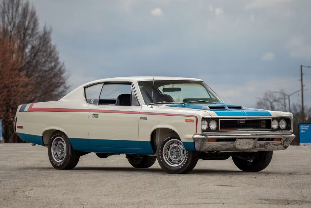 بررسی یکی از کمیابترین پیشرانههای تولیدی در عصر طلایی AMC 2 ماشین ۳۹۰